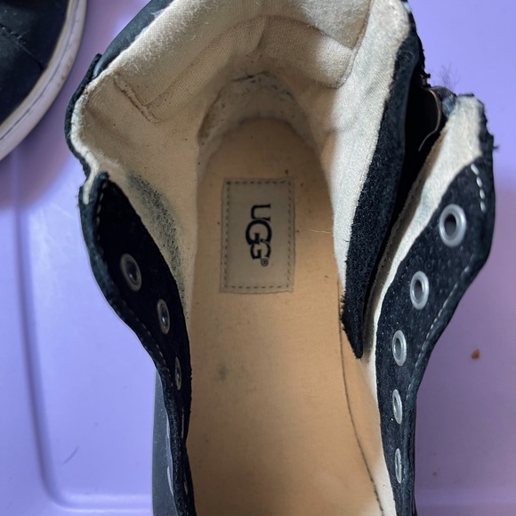 UGG Women’s Black Leather Gradie Trainer Sneakers - Picture 7 of 10